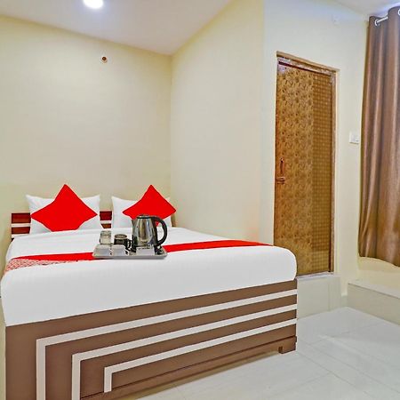 Hotel O Aayush Stay Inn Hyderabad Exterior photo